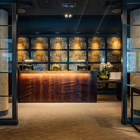 Dakota Airport ホテル 4*