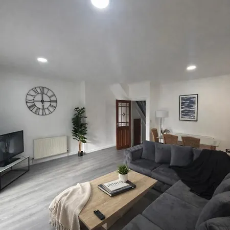 Point Townhouse Holiday home *