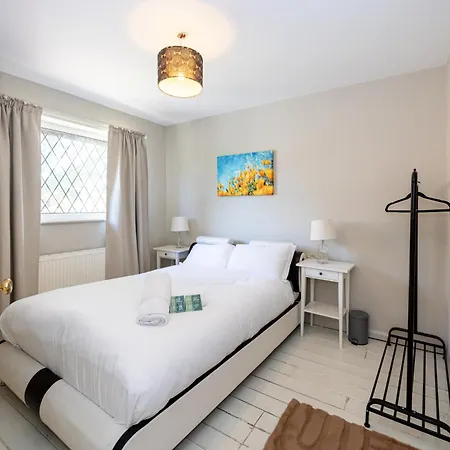 3-bed Didsbury M20 Parking Long Mánchester