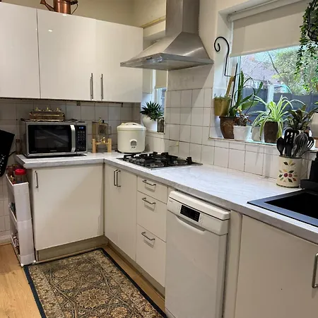 Modern Double Near Centre * Manchester