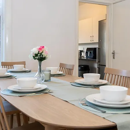 Steps From Old Trafford - Modern Manchester