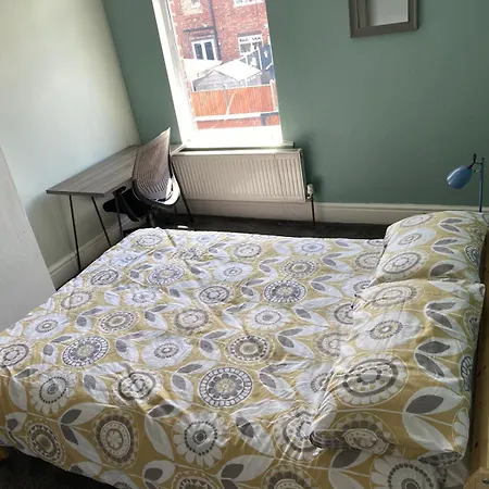 Lovely Victorian House In Levenshulme, * Manchester