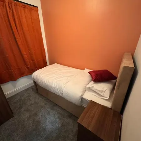 Mayford Shared House *