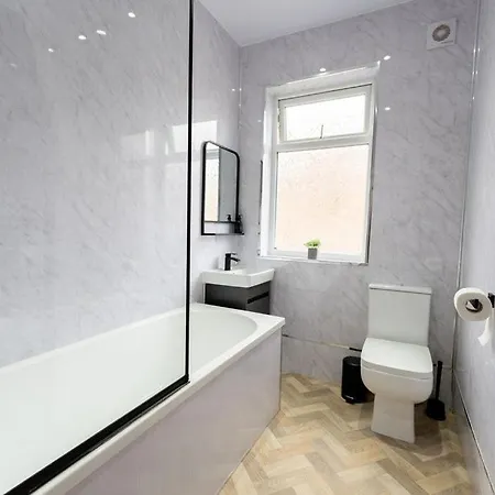 Entire House With Two Self-contained Flats *