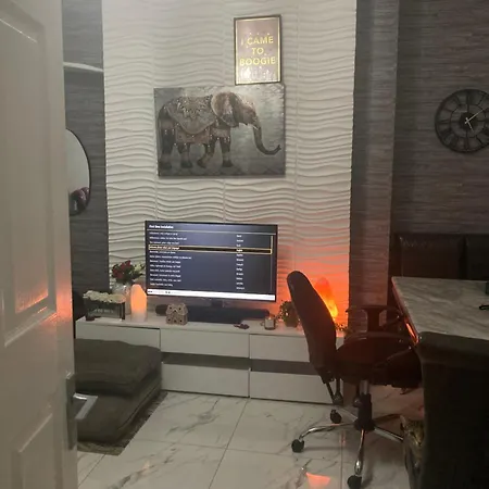 Spacious Double In *