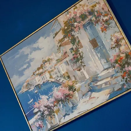 Luxury Group - - Sleeps 9 *