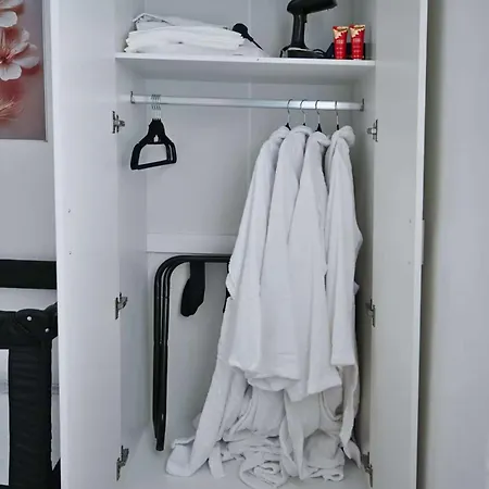 Elegant With Hot Tub *