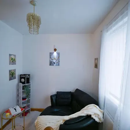 Elegant With Hot Tub Сasa de vacaciones