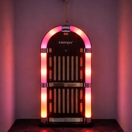 Game Zone, Trafford Centre Nearby, Sleeps 8