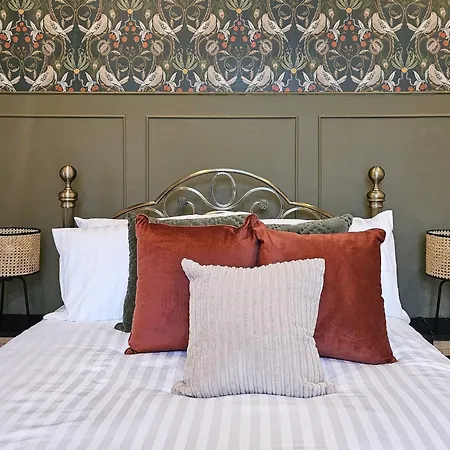 Massive And Stylish 5 Bed House - Sleeps 13 - Free Parking Semesterbostad Manchester