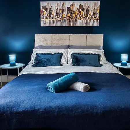 Stylish In Salford With Free Parking *