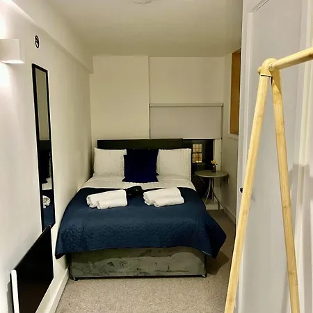 Stylish 2br 3 Baths 6 Guests Διαμέρισμα