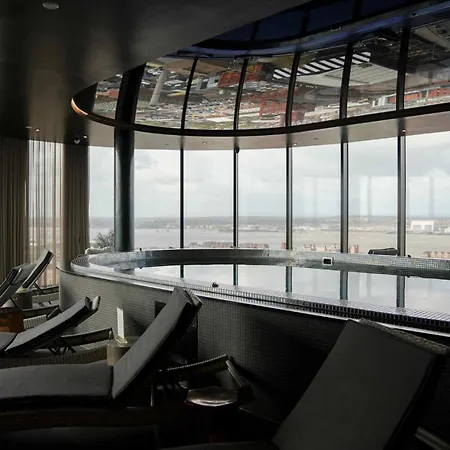 Apartment Luxury Condo-terrace - Gym - Parking - *