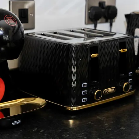 Spacious 2 Bed Near Media And Old Trafford * 曼彻斯特