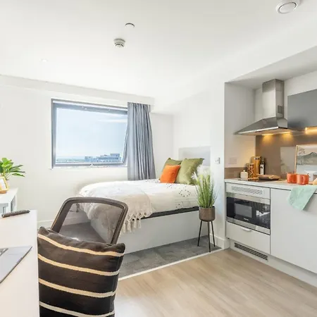 For Students Only Luxury In Salford מנצ'סטר