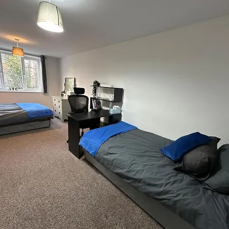 Modern Essential Flat In Chorlton Lägenhet Manchester