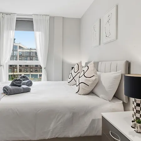 Lux 2bd, Free Parking & Wifi, Near Mcr Center And Media Apartament *