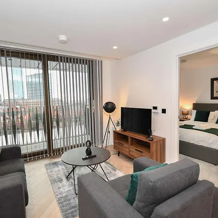 Апартаменты Contemporary Flat In W Balcony Манчестер