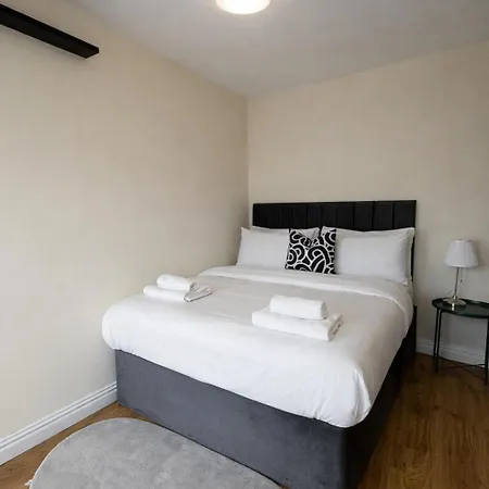 Cosy 2-bed Flat In The Heart Of Prestwich Village Apartman Manchester