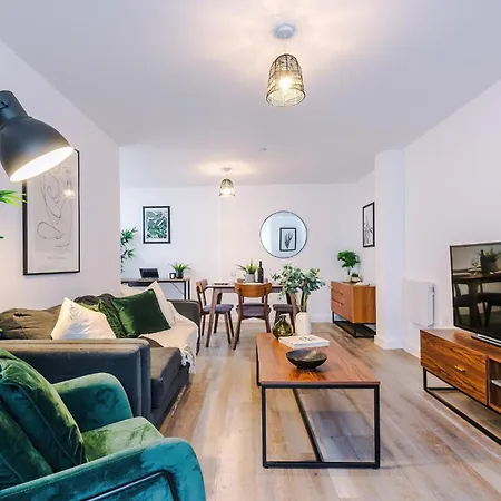 Trafford Loft Modern In アパート マンチェスター