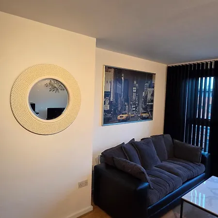 2 Bed 2 Bath Apartment,500 Meter's From Deansgate Close To Ao Arena * Manchester