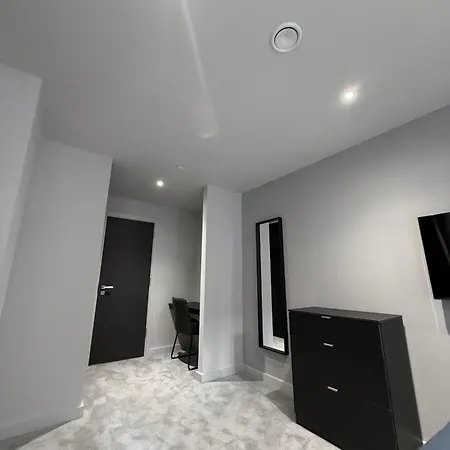 2 Bedroom In Centre Manchester