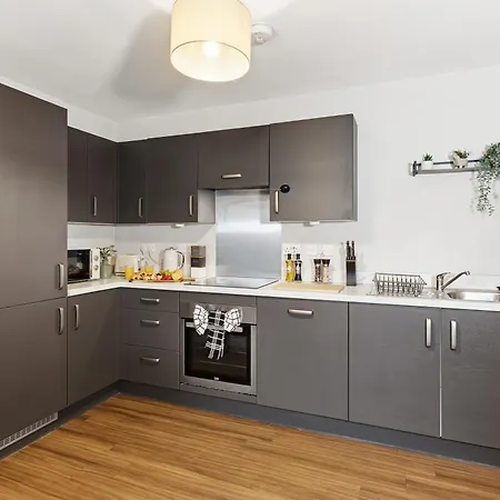 شقة Lux 2bd, Free Parking & Wifi, Near Mcr Center And Media *