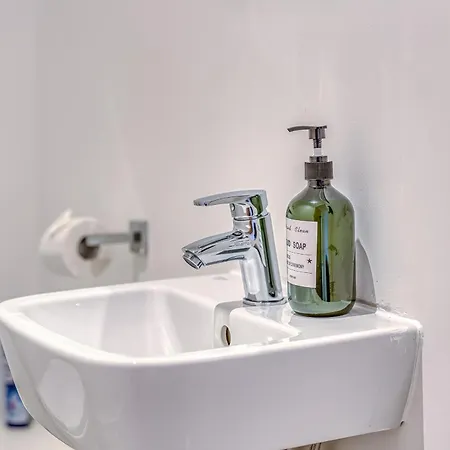 Apartamento 422 *