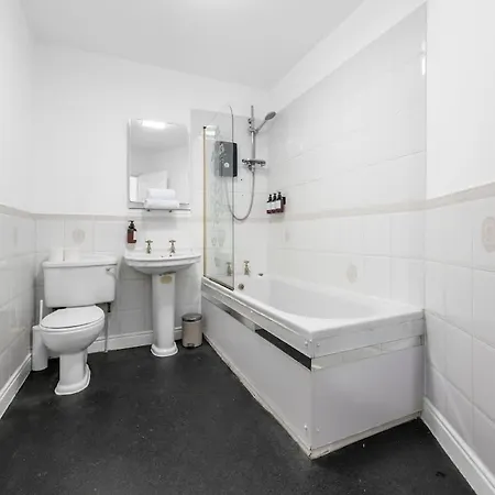 Brand New Centre 3 Bed Flat By Superhost Апартаменты Манчестер