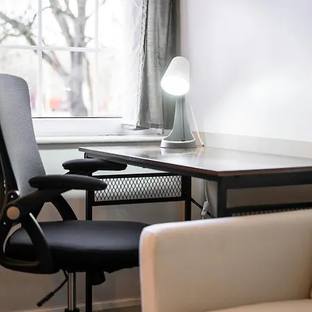 Oxford Road Haven: Stylish 1-bedroom Retreat شقة *