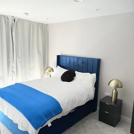 2 Bedroom In Centre Manchester