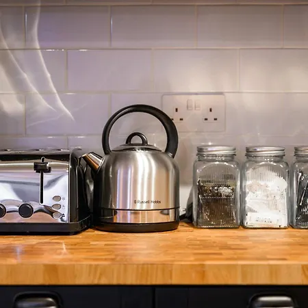 Brand New Centre 3 Bed Flat By Superhost Apartman