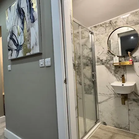 Apartment Flat In Manchester, 2 En-suite Beds, Etihad, Coop *