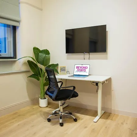 Stylish Modern Escape In The Heart Of Apartamento *