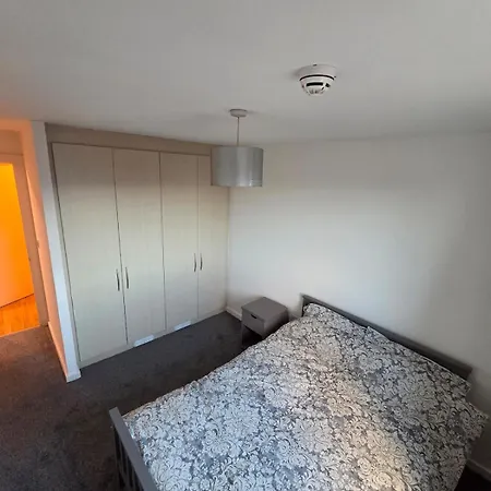 2 Bed 2 Bath Apartment,500 Meter's From Deansgate Close To Ao Arena *