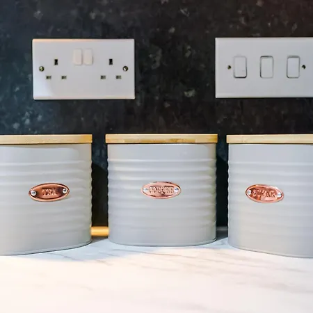 The Salford Luxe - Chic & Modern 2-bed Living - Business Or Work-friendly By Parydise Lägenhet