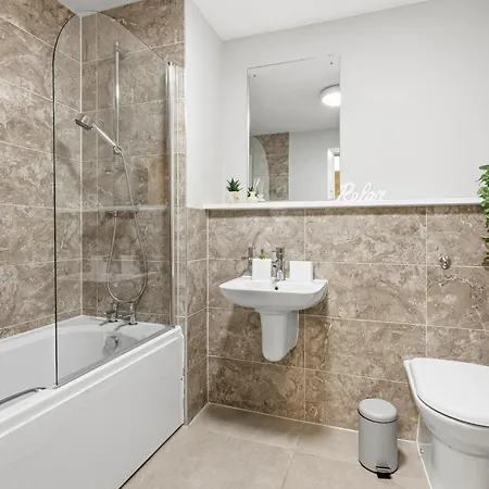 Lux 2bd, Free Parking & Wifi, Near Mcr Center And Media *