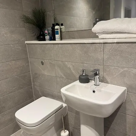 Luxury City Apartment Manchester With Gym & Parking Apartmán *