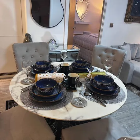 Mega12 Luxury Modern At Centre,2 Bath, 2 Toilets, 2 King Beds,-free Car Park Апартаменты Манчестер