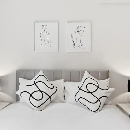 Lux 2bd, Free Parking & Wifi, Near Mcr Center And Media