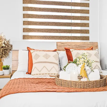 The Cozy Chapter - Spacious Near Centre & Old Trafford * Manchester