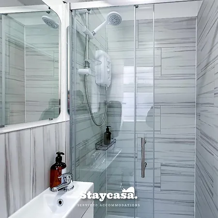 Ashfield Co-living - Private Self-cater Πανσιόν Μάντσεστερ