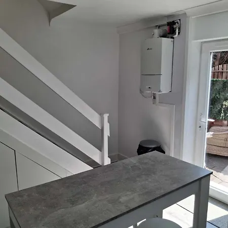 Cosy 2-bed House In 펜션 *