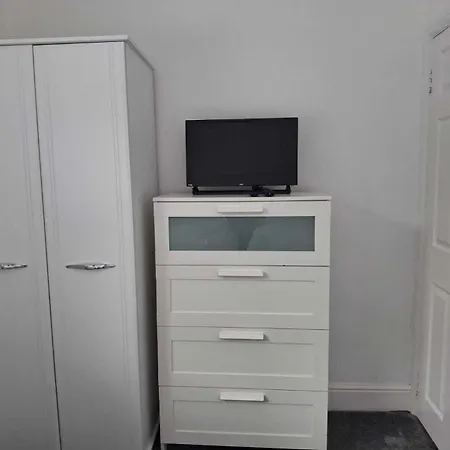 Cosy 2-bed House In 펜션 맨체스터
