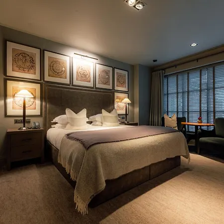 Dakota 5* Manchester