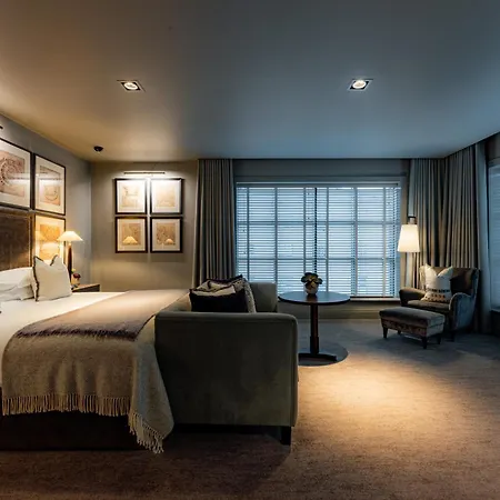 Dakota 5* Manchester