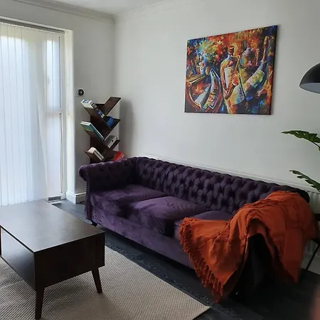 Casa de Férias Spacious 3br - Nr Clifton Train Station 510min Walk - Garden Free Parking *