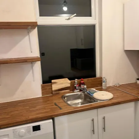 Grey Homes, Private Near Piccadilly Station 15 Mins Homestay *