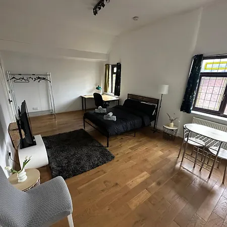 Willa The Church-c *