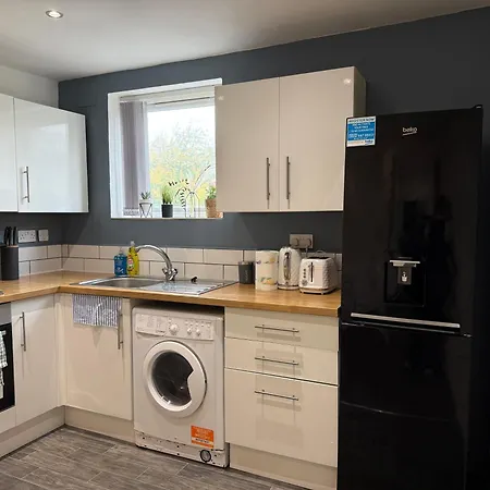 Casa Cove 2br Flat Free Parking, 5 Min To Hospital Manchester